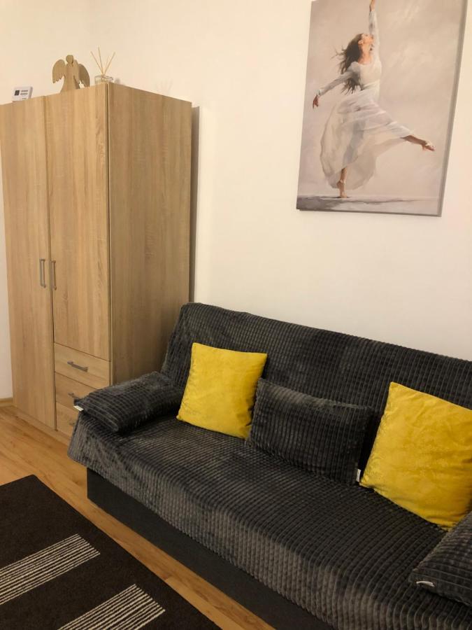 Apartament Basak 2 Deva Exterior photo