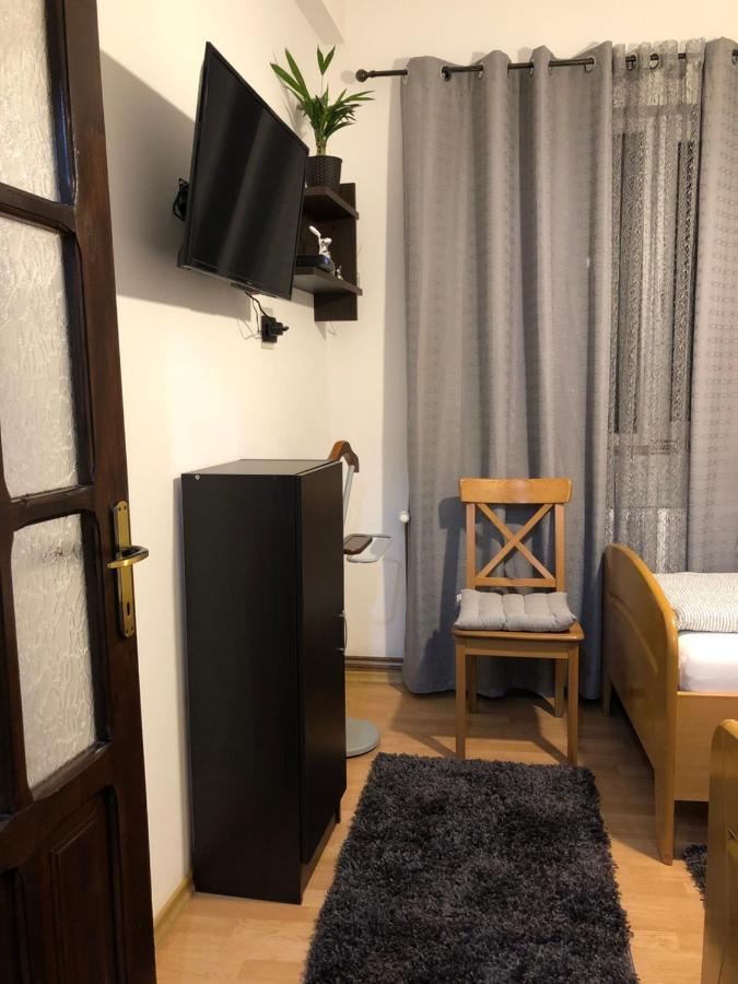Apartament Basak 2 Deva Exterior photo