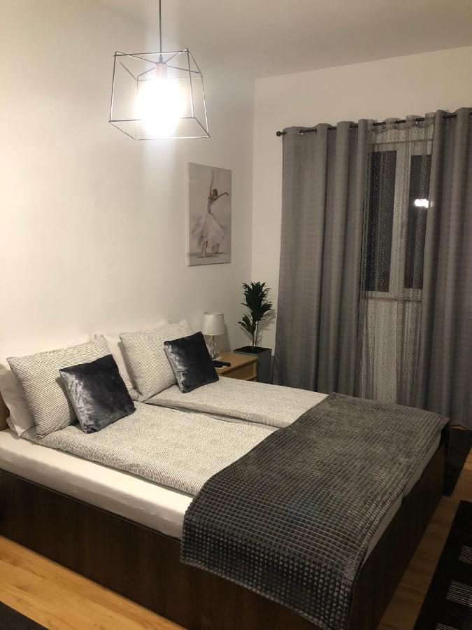 Apartament Basak 2 Deva Exterior photo